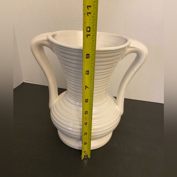 Vintage Haeger Pottery Vase - Picture 3 of 5